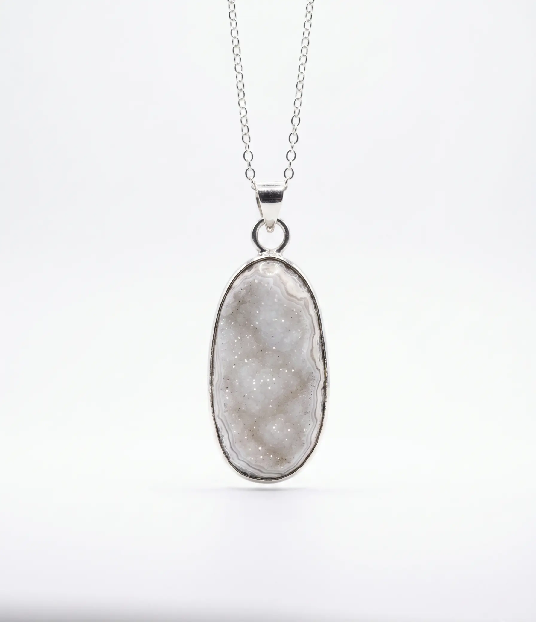 Reflejo Lunar | Colgante de Ágata con Drusa & Plata 925