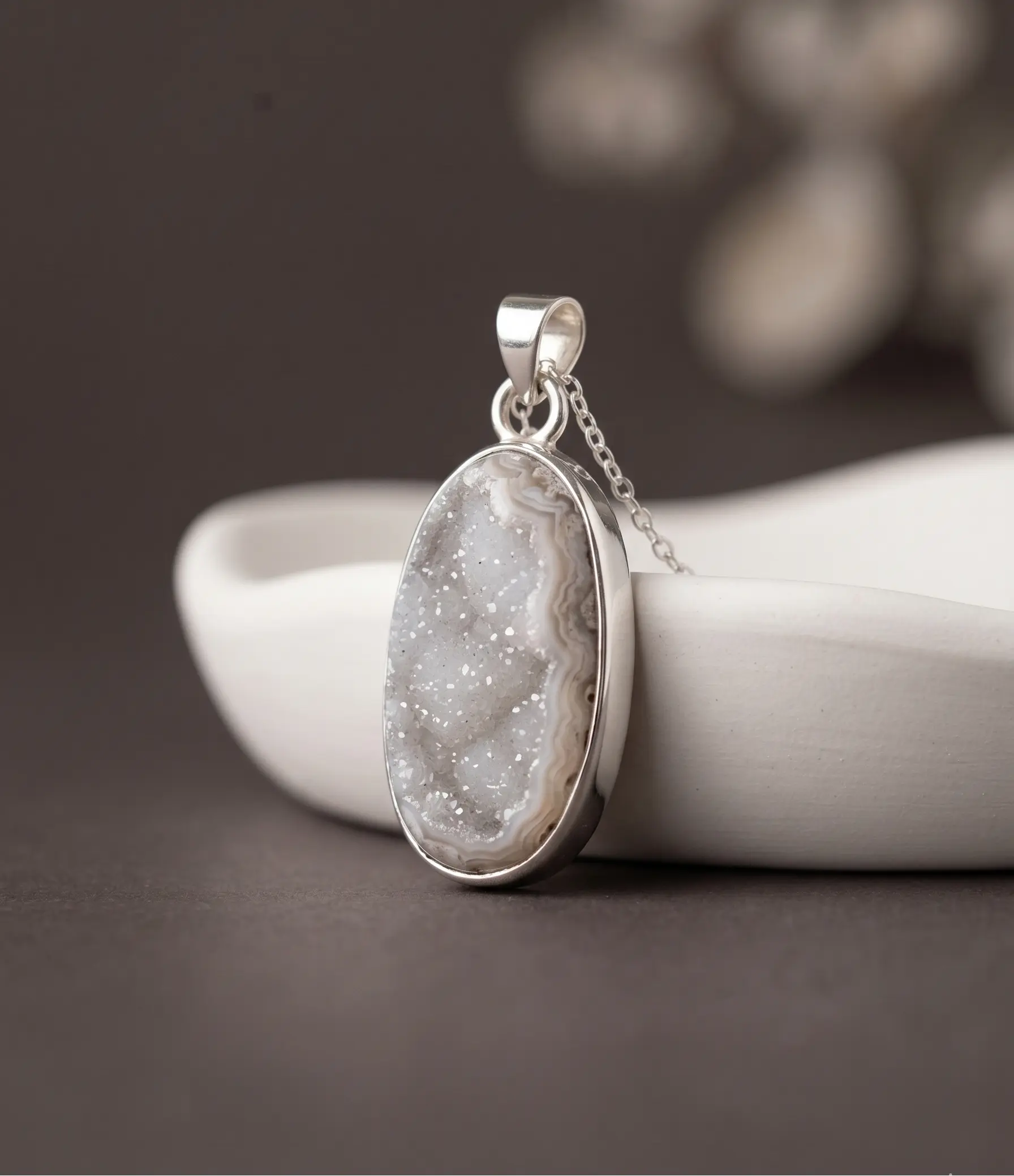 Reflejo Lunar | Colgante de Ágata con Drusa & Plata 925 - 3